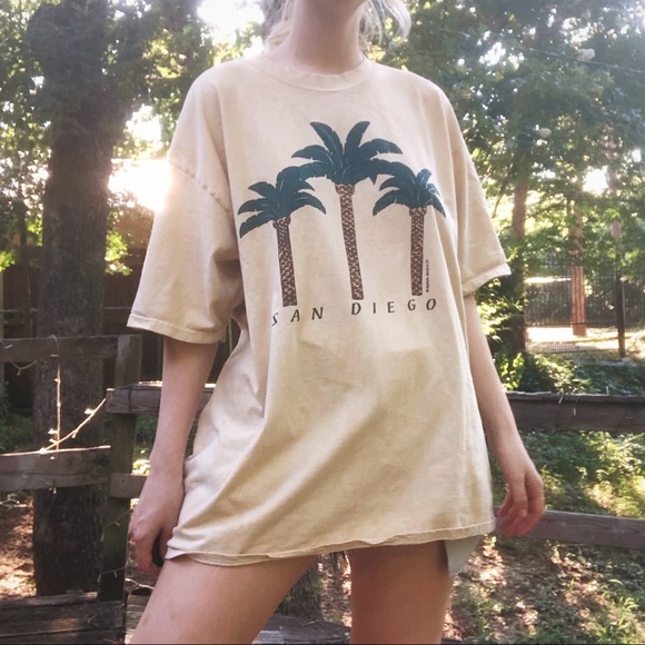 Vintage Tops - VTG ‘97 San Diego palm trees tee XL